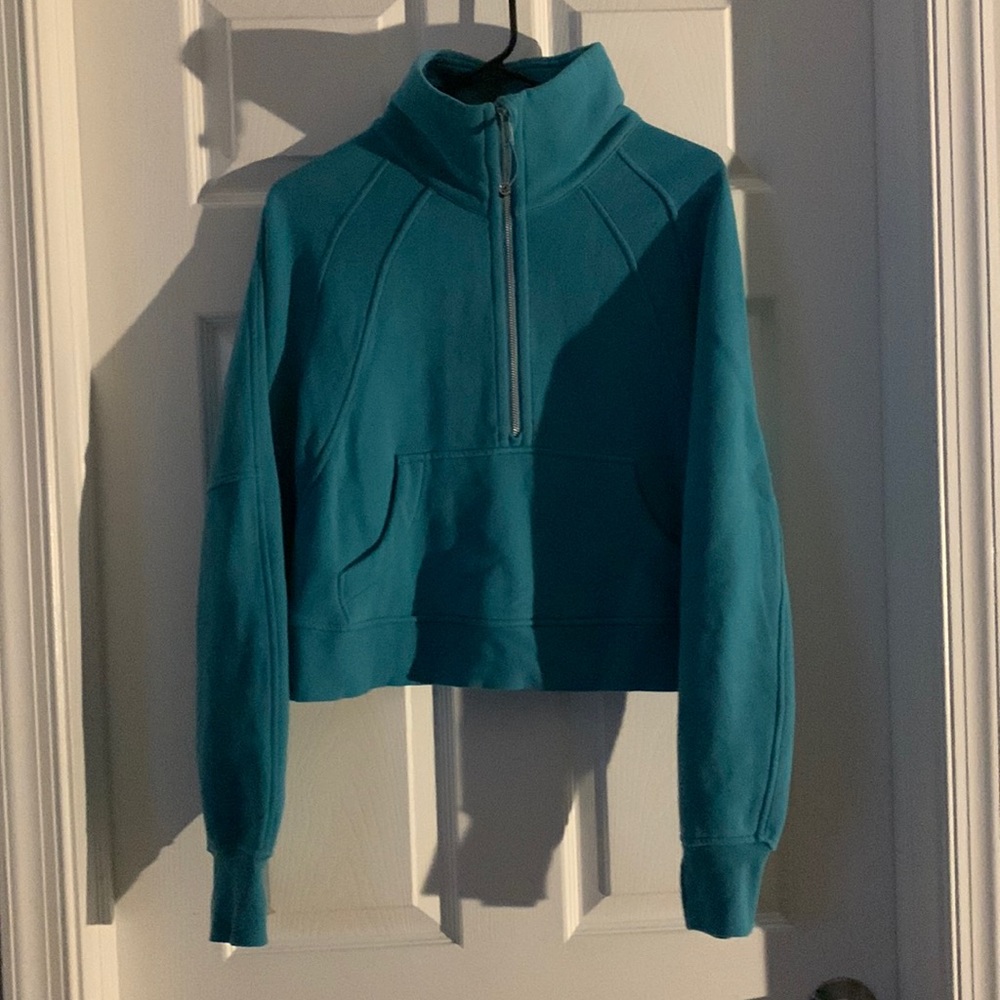 Lulu Lemon scuba oversized funnel neck cropped sweatshirt